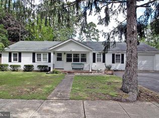 82 Burr St, Barnegat, NJ 08005