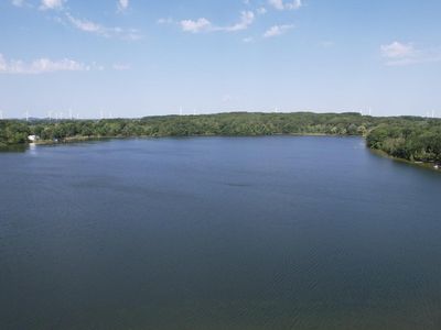 W Waters Edge Dr #7, Scottville, MI, 49454