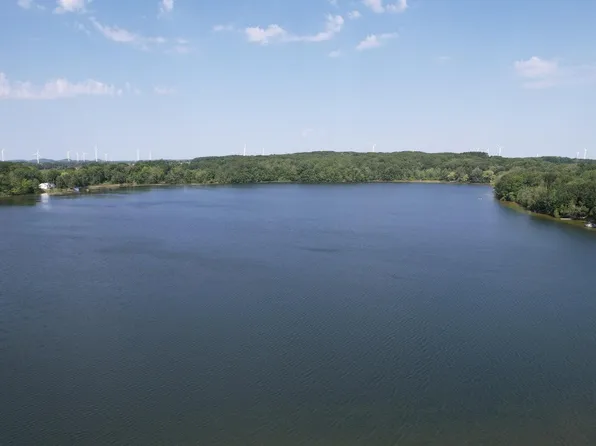 W Waters Edge Dr #7, Scottville, MI 49454