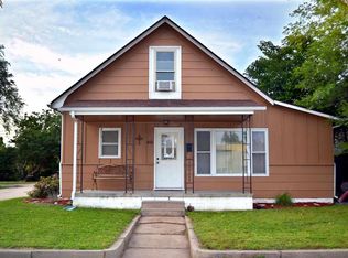 410 W 10th Ave, Hutchinson, KS 67501