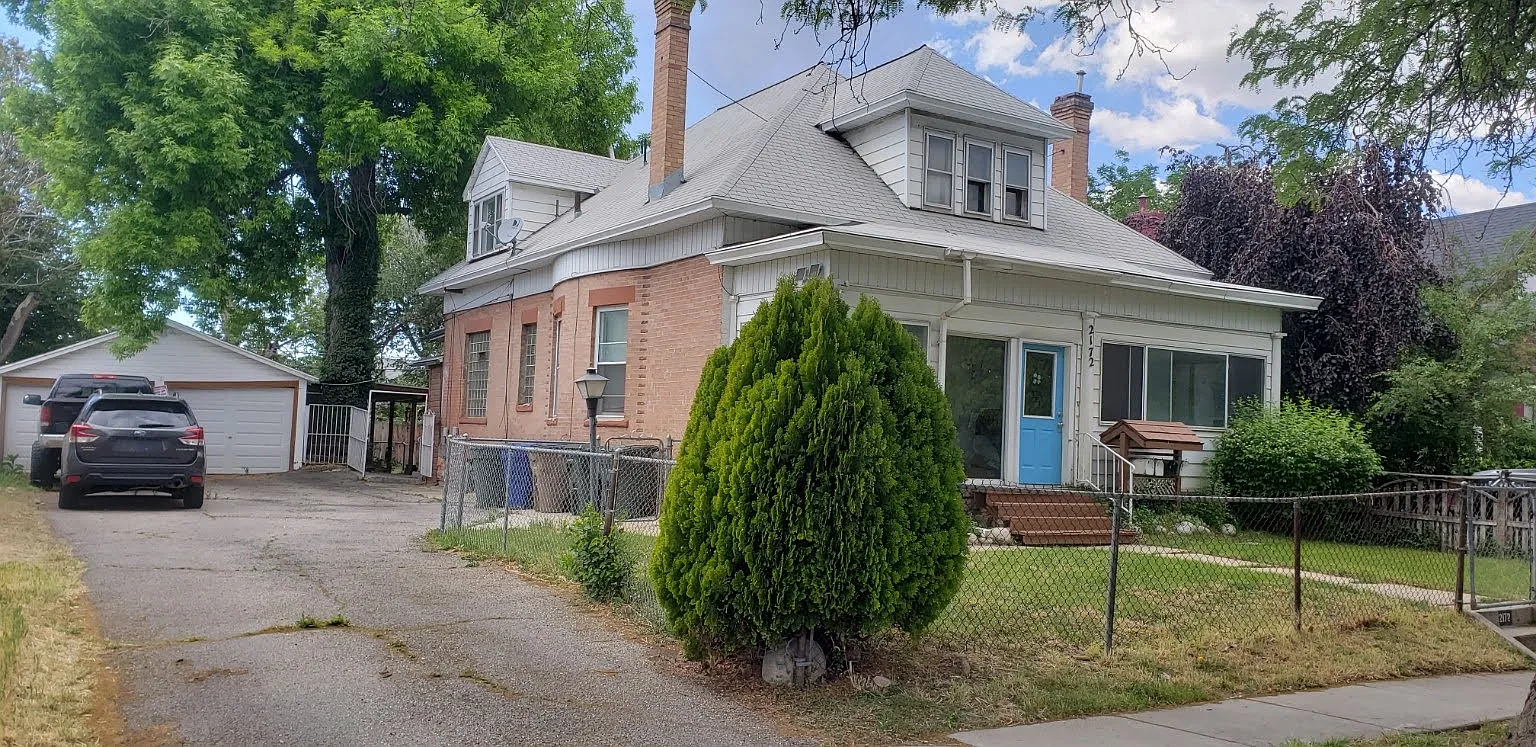 1 bed, 1095 sqft, $1,095 — Photo 3