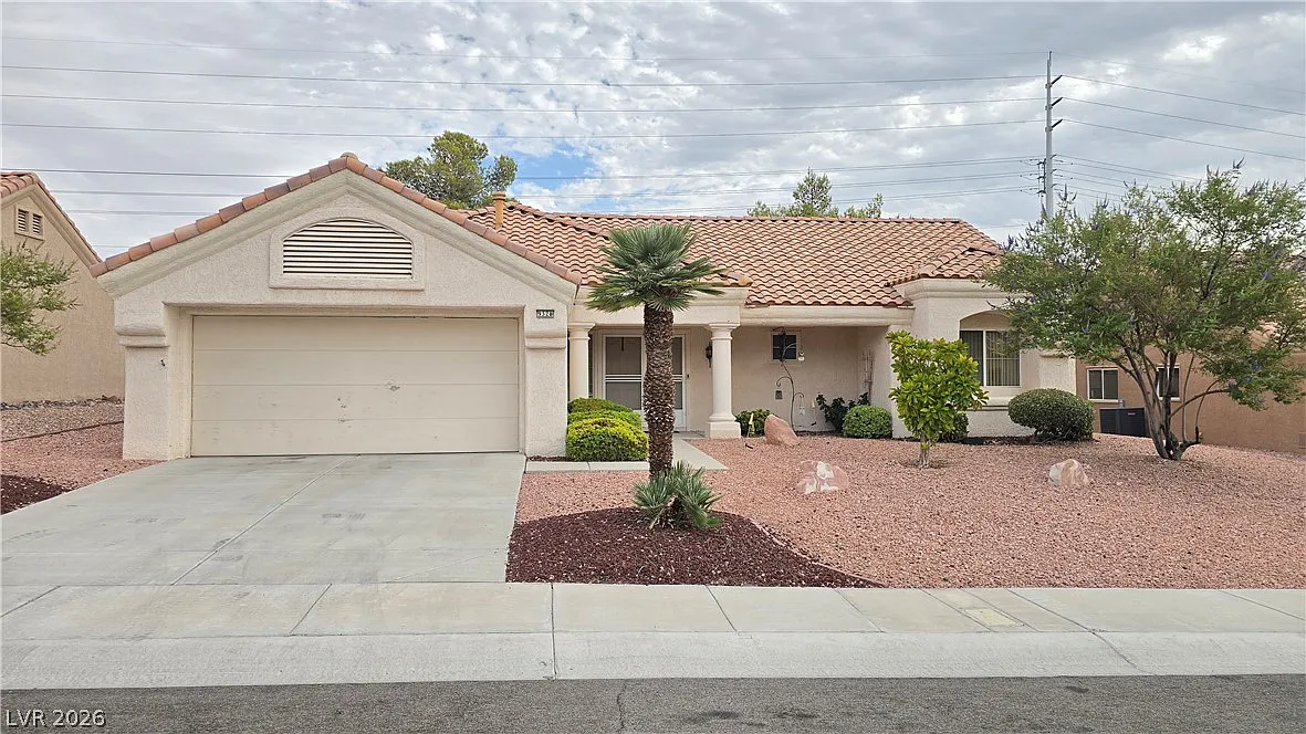 2 bed, 2.0 bath, 1384 sqft, $2,000 — Photo 1