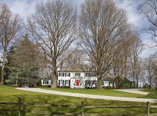10713 Stanmore Dr, Potomac, MD 20854