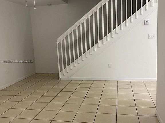 2nd image of 13924 NE 2nd Ave #3C