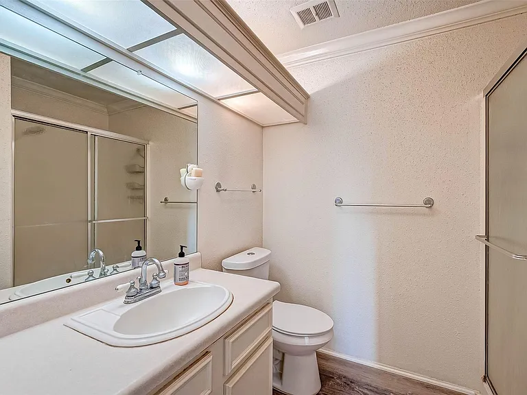 1908 Augusta Dr #7 — Photo 24