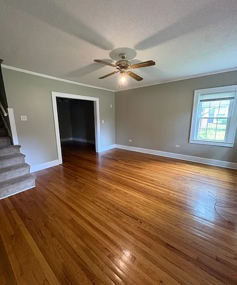 910C Hancock Dr — Photo 2