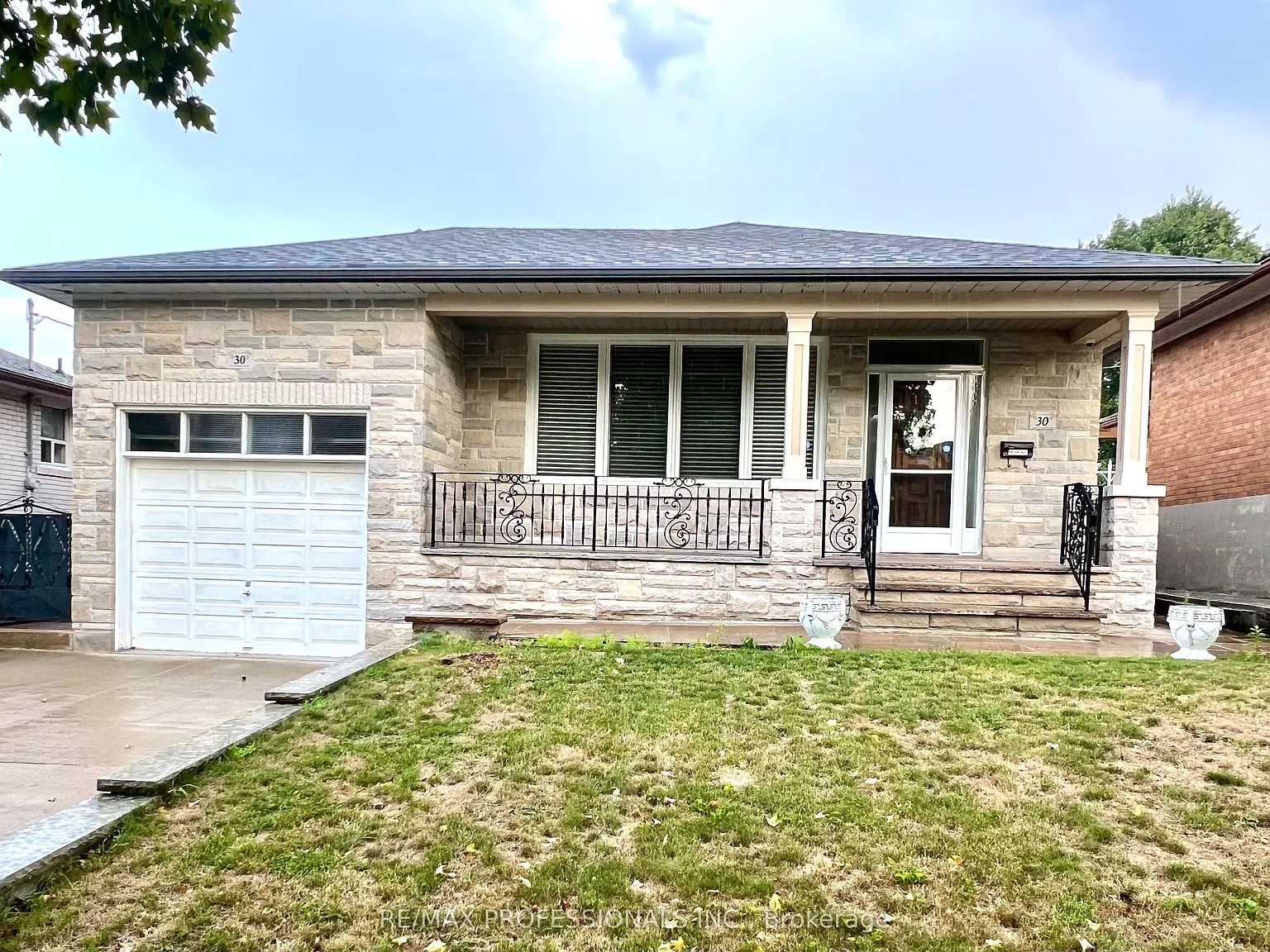 4 bed, $4,500 — Photo 1