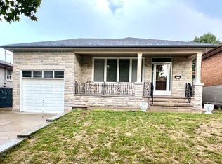 30 Lemonwood Dr, Toronto, ON M9A 4L5