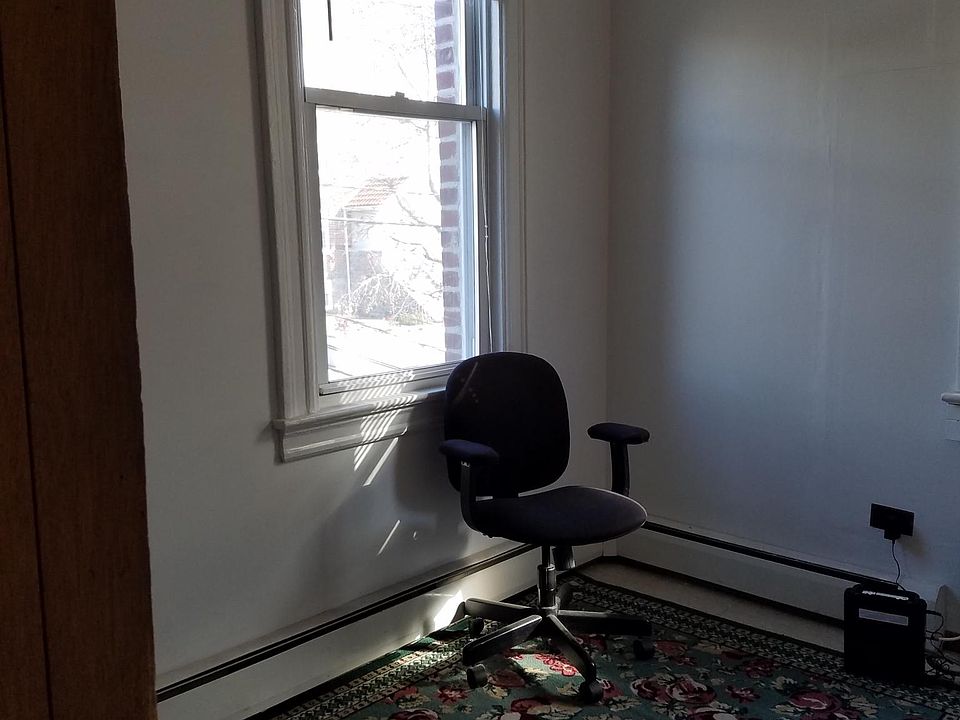 1st image of 21 King Ave #3