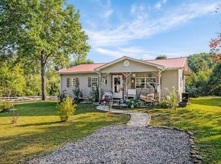 222 Pierce Ln, Monterey, TN 38574