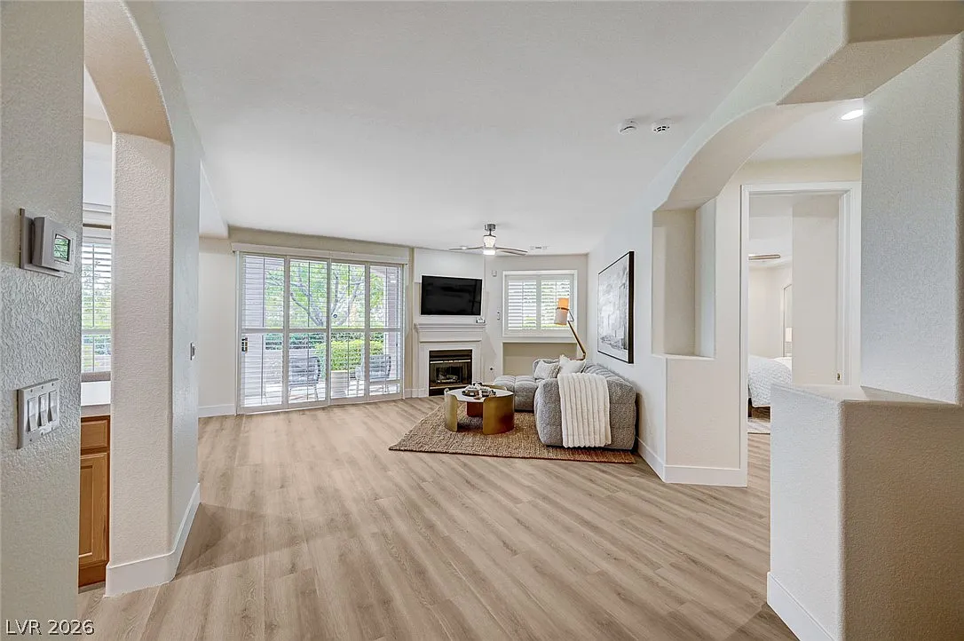 2 bed, 2.0 bath, 1531 sqft, $3,000 — Photo 3