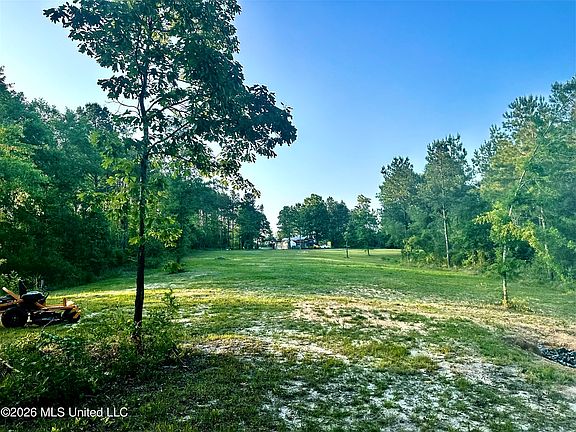 5th image of 118 Robert Rhodes Rd