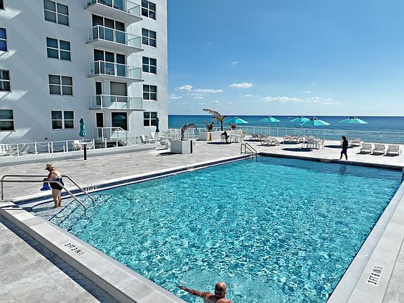3rd image of 3450 S Ocean Boulevard #321