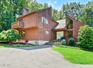 1156 Rock Rimmon Rd, Stamford, CT 06903