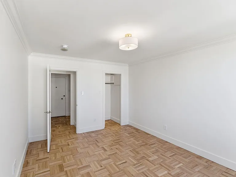 1310 Jones Street — Photo 16