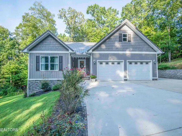 125 Van Stowe Rd, Harriman, TN 37748