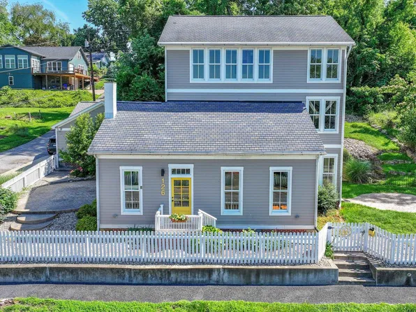 126 W Jennings St, Newburgh, IN 47630