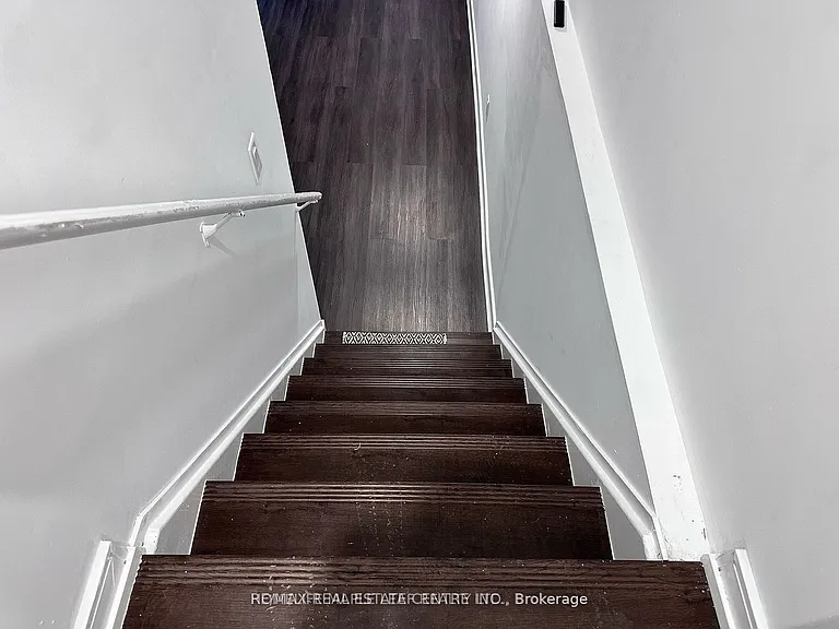 1174 Enchanted Cres — Photo 4