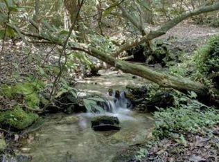 1060 Dyer Cv, Young Harris, GA 30582