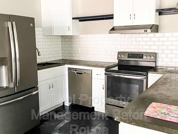 2nd image of 10529 Wade Dr