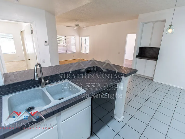 2035 S Elm St #110 — Photo 17