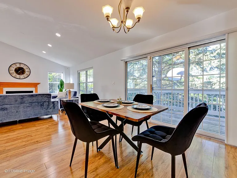121 Commons Ct — Photo 10