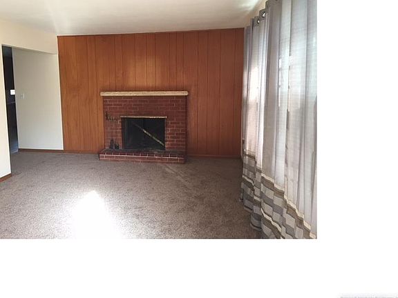5th image of 4938 Greeley Ave