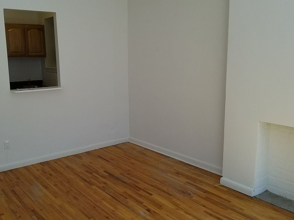 2nd image of 319 W 21st St APT 1D