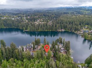 25606 Lake Wilderness Pl SE, Maple Valley, WA 98038