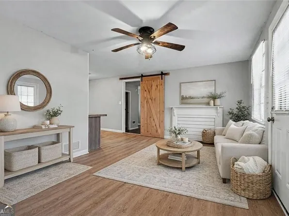 2116 Terry Ln, Douglasville, GA 30135