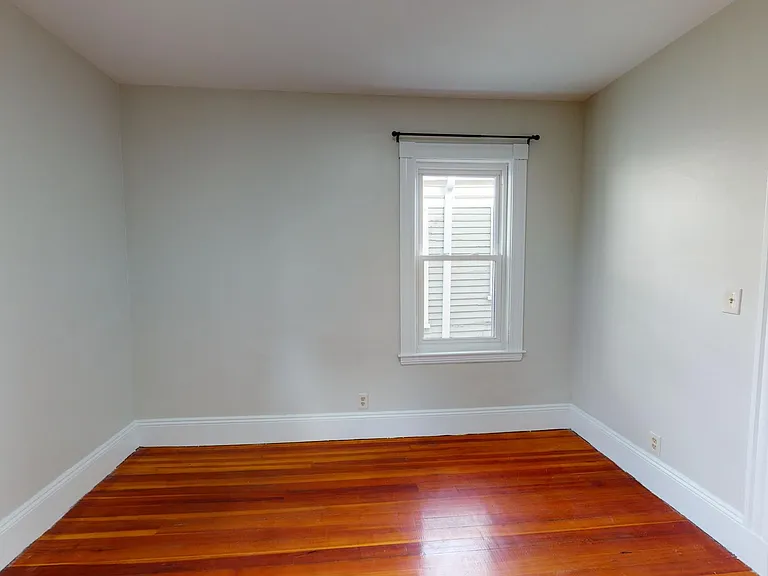 30 Roseclair St #1R — Photo 15