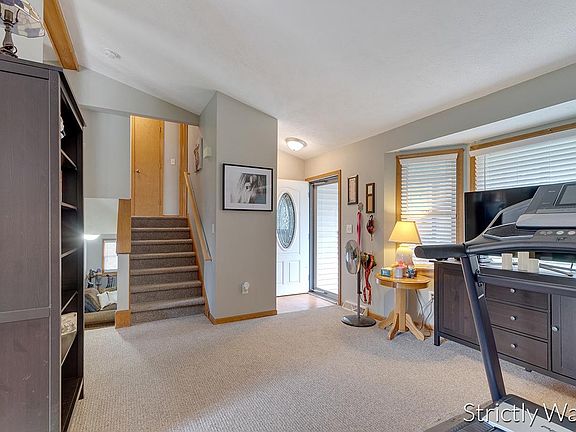 5th image of 2615 Leffingwell Ave NE #1