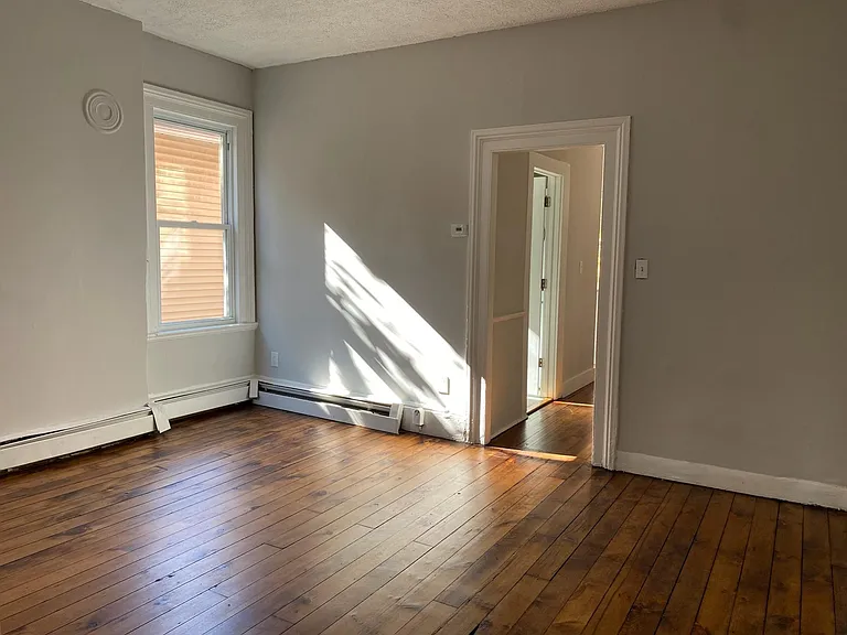33 Babcock St — Photo 12