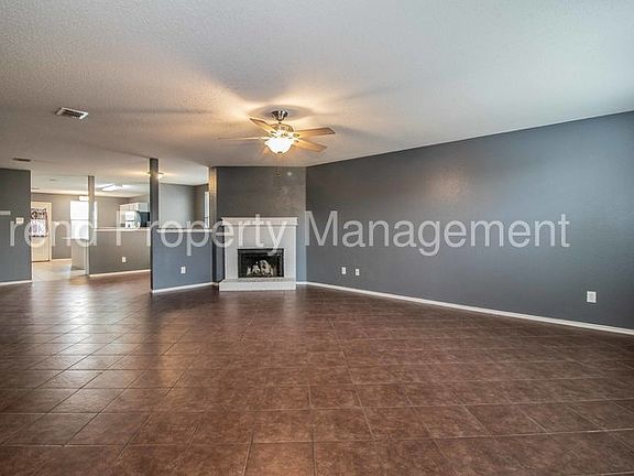 3rd image of 5124 Cliff Oaks Dr
