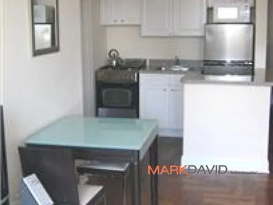 Rented by Mark David | media 33