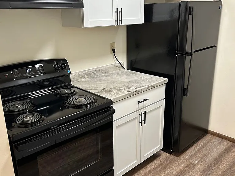 Parkview Terrace - 1447 — Photo 3