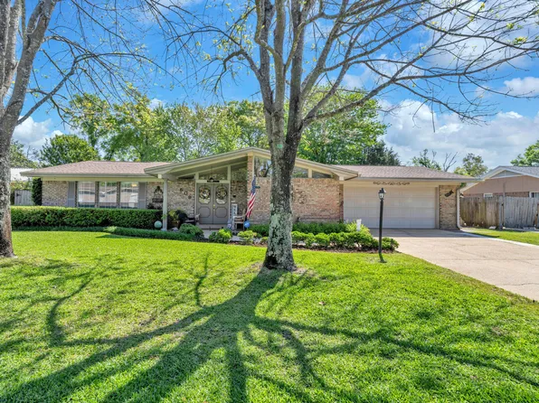 609 Audubon Dr, Fort Walton Beach, FL 32547