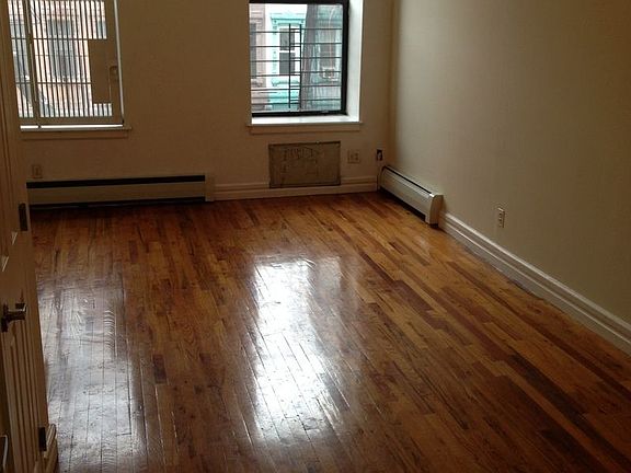 3rd image of 1695 Lexington Ave APT 3A