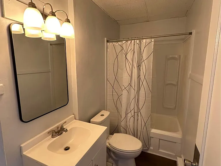 320 Meriline Ave #301/302 — Photo 7