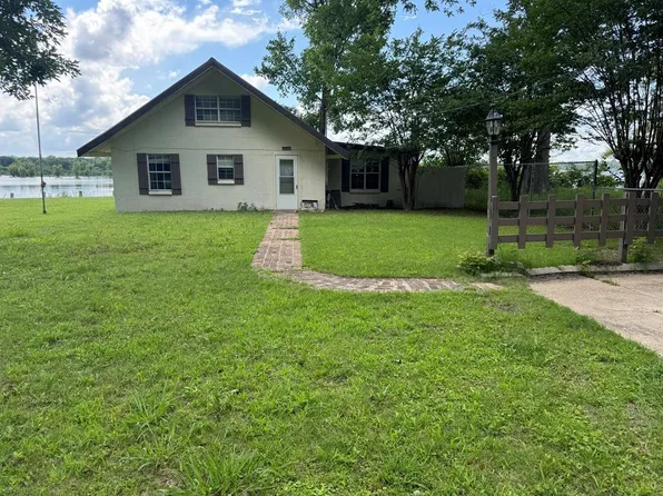 1749 S Lake Ferguson Rd, Greenville, MS 38703