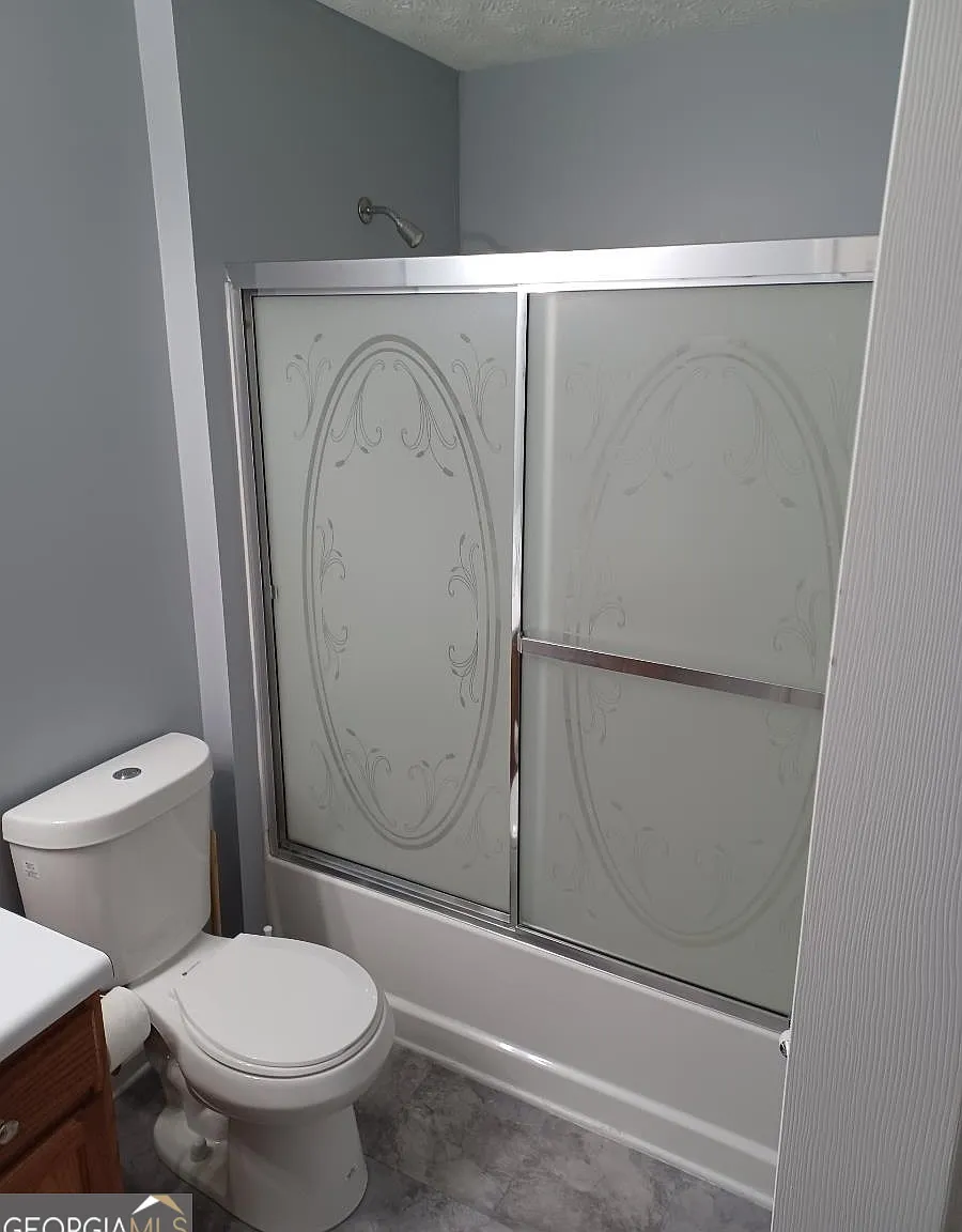 1 bed, 1.0 bath, $900 — Photo 3