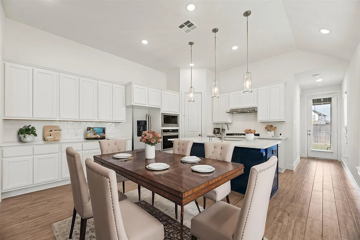 Building Photo - 18402 Mesquite Flats Trl