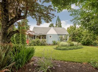 1950 NW Elm St, McMinnville, OR 97128