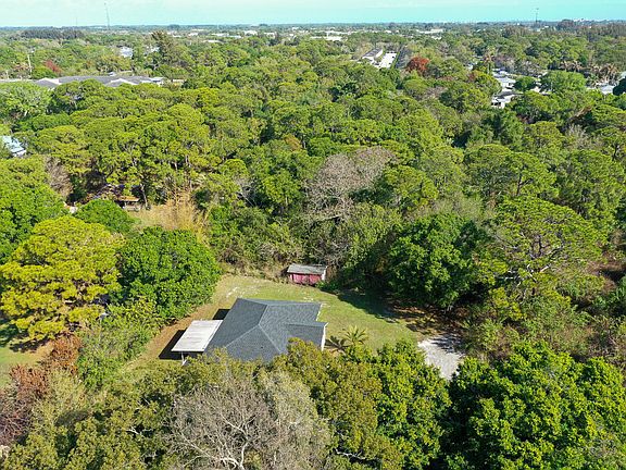 4th image of 620 W Weatherbee Road