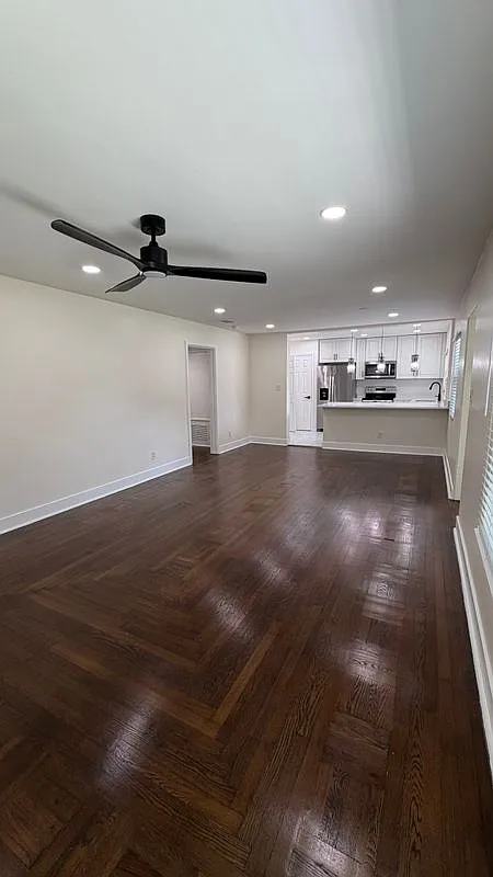 2 bed, 1.0 bath, 925 sqft, $2,300 — Photo 3