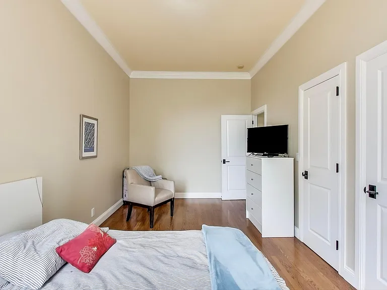 480 Arlington Ave — Photo 55