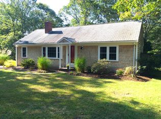 27 Newfield Ln, Yarmouth Port, MA 02675