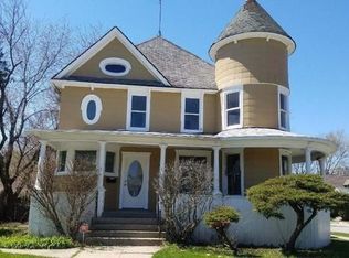 472 N Spring St UNIT 1, Elgin, IL 60120