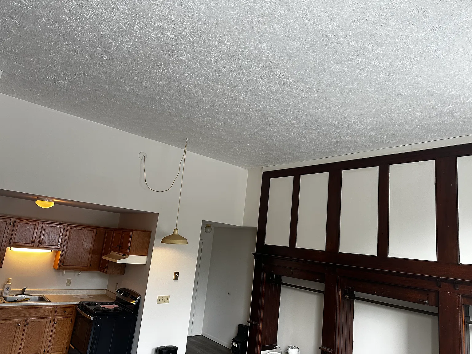 1 bed, 950 sqft, $1,200 — Photo 4
