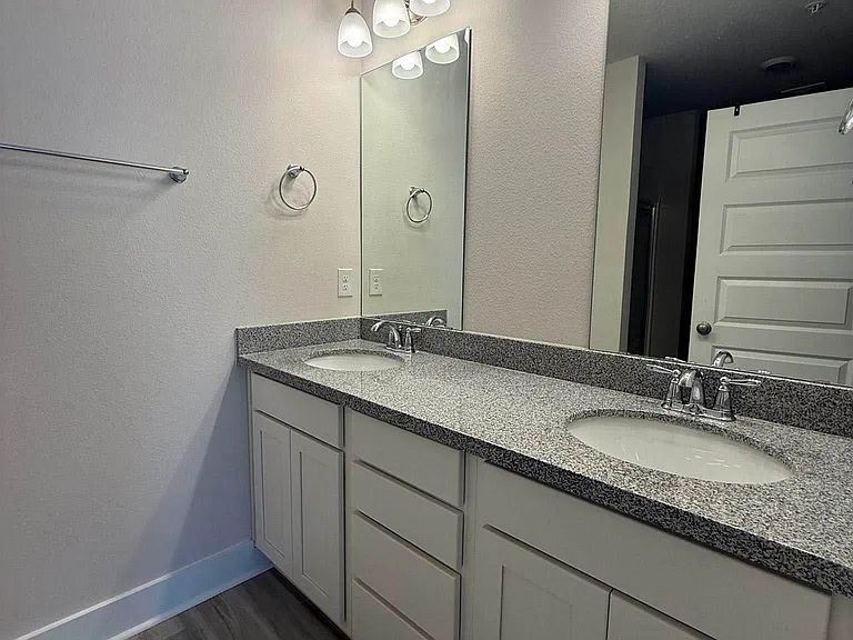 9469 Nature Creek Ln — Photo 18
